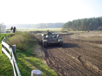 Panzerfahrschule – Bild 31 von 40